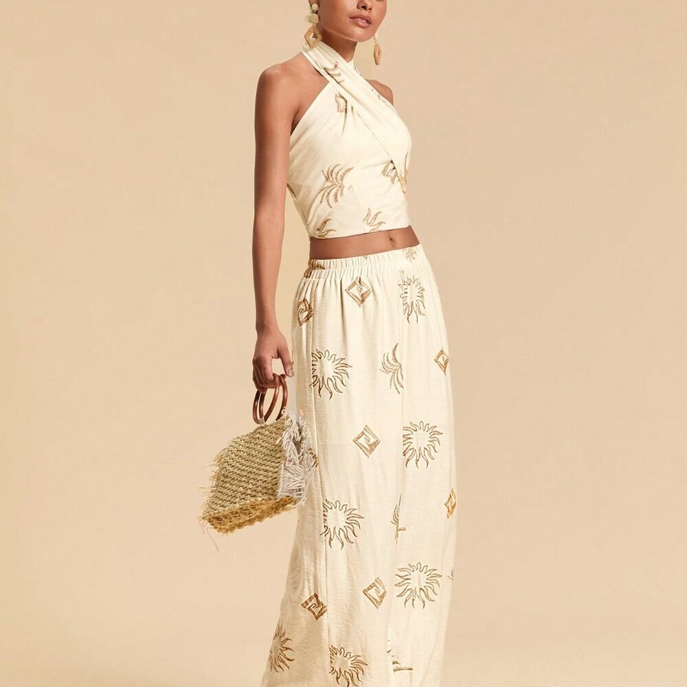 White Elegant Women's Sleeveless Backless Halter Top with Embroidery Party - Picture 4 of 7